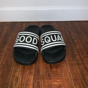 GOOD AMERICAN Athletic Slides